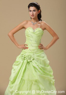 Tailor Made Flowers Sweetheart Beaded Yellow Green Sweet 16 Dresses