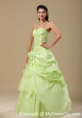 Tailor Made Flowers Sweetheart Beaded Yellow Green Sweet 16 Dresses