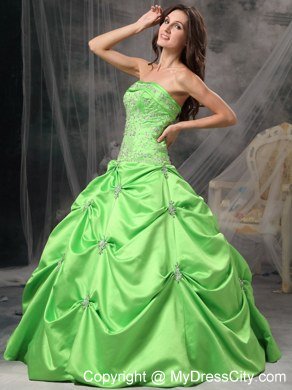 Strapless Appliques With Beading Spring Green Quinceanera Gowns