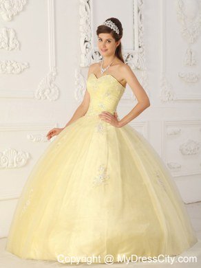 Tulle Appliques Sweetheart Light Yellow Quinceanera Dresses For Cheap