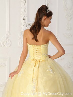 Tulle Appliques Sweetheart Light Yellow Quinceanera Dresses For Cheap