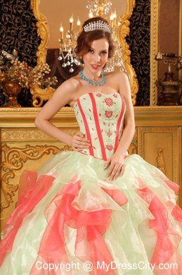 Popular Strapless Organza Ruffles Sweet 16 Dresses With Appliques