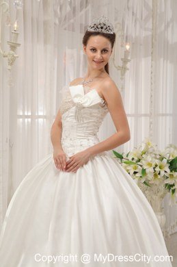 Luxurious White Ball Gown Strapless Beading Quinceanera Dresses