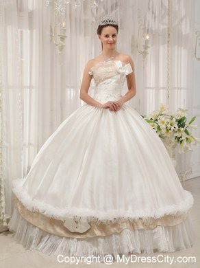 Luxurious White Ball Gown Strapless Beading Quinceanera Dresses