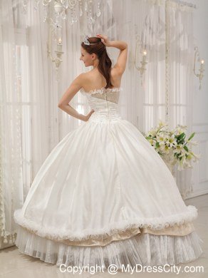 Luxurious White Ball Gown Strapless Beading Quinceanera Dresses