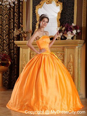 Beaded Neckline Orange Strapless Sweet 15 Dresses Embroidery Bow