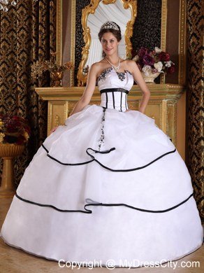 Strapless White Appliques 2013 Spring Quinceanera Dresses Under 300