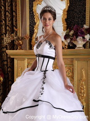 Strapless White Appliques 2013 Spring Quinceanera Dresses Under 300