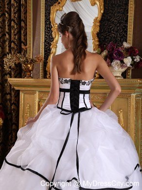 Strapless White Appliques 2013 Spring Quinceanera Dresses Under 300