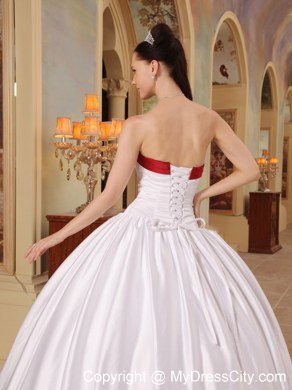 White Sweetheart Lace up Simple Quinceanera Dress with Sleeveless