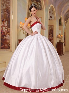 White Sweetheart Lace up Simple Quinceanera Dress with Sleeveless