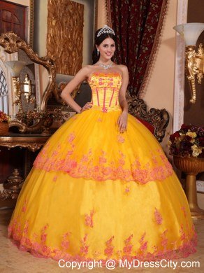 Yellow Strapless Lace Appliques Full Length Quinceanera Dress