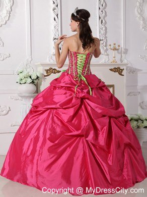 Pretty Beaded Hand Made Flowers Quinceanera Gowns in Coral Red