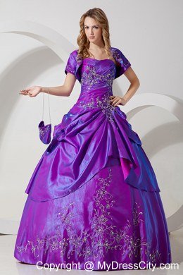 Purple Strapless Embroidery Quinceanera Gowns with Quinceanera Dress