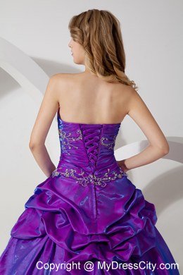 Purple Strapless Embroidery Quinceanera Gowns with Quinceanera Dress