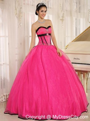 Beaded Decorate Sweetheart 2013 Qunceanera Dress in Hot Pink