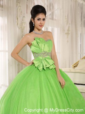 inexpensive Sweetheart Beading Bowknot Spring Green Quinceanera Dresses