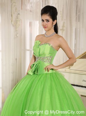 inexpensive Sweetheart Beading Bowknot Spring Green Quinceanera Dresses