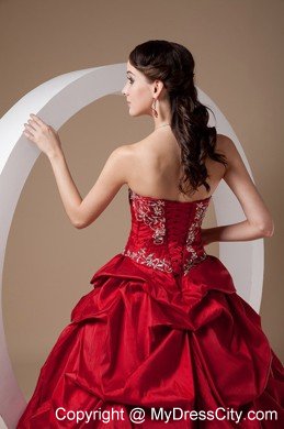 2013 Red Appliques Pick-ups Dress for Sweet 16 with Taffeta