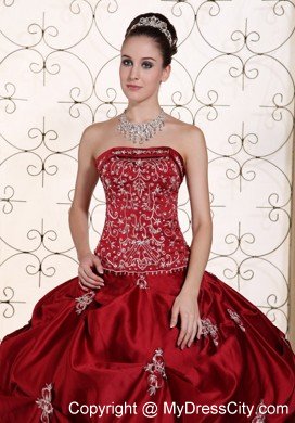 Popular Appliques Wine Red Sweet 15 Dresses with Embroidery