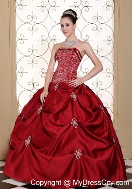 Popular Appliques Wine Red Sweet 15 Dresses with Embroidery