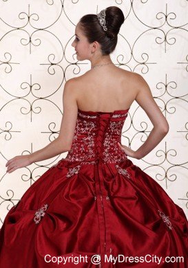 Popular Appliques Wine Red Sweet 15 Dresses with Embroidery