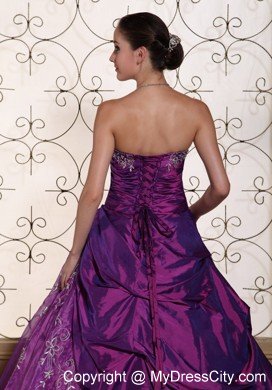 2013 Taffeta and Organza Embroidery Strapless Purple Dress for Quince