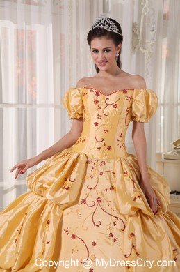 Off Shoulder Pick Ups Embroidery Gold Quinceanera Dress with Short Sleeves