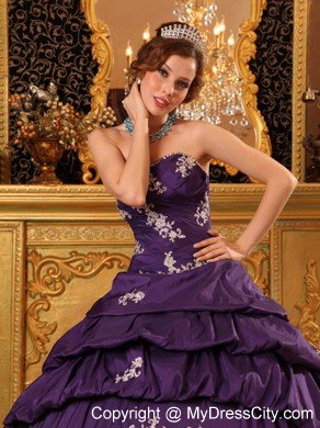 Sweetheart Taffeta Appliques Purple Dresses for Quinceanera