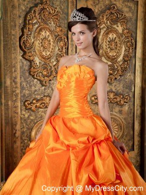 Sweetheart Ruched Taffeta Appliques Orange Quinceanera Dress