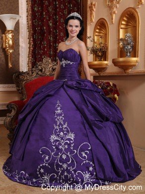 Sweetheart Taffeta Pick Ups Purple Appliques Quinceanera Dresses