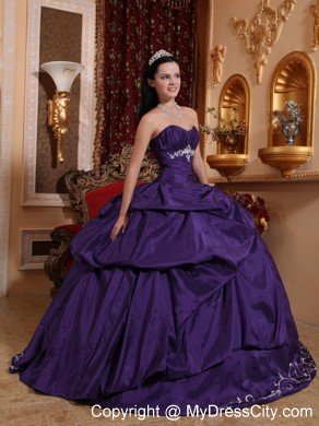 Sweetheart Taffeta Pick Ups Purple Appliques Quinceanera Dresses