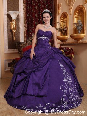 Sweetheart Taffeta Pick Ups Purple Appliques Quinceanera Dresses