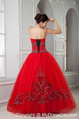 Sweetheart Tulle Beading Appliques Red Quinceanera Dresses 2013