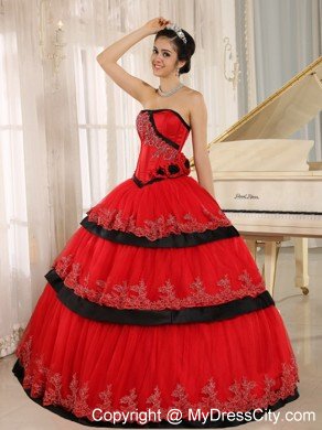 Strapless Handmade Flowers Red Quinceanera Gown with Appliques