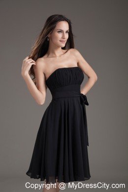 Cheap A-line Strapless Chiffon Short Black Prom Dresses with Sash