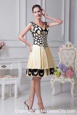 V-neck Yellow and Black A-line Beading Cocktail Dress