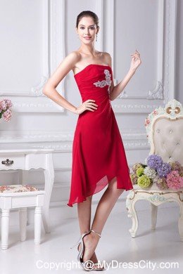 Strapless Red Chiffon Asymmetric Cocktail Dress with Appliques