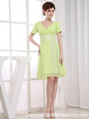 V-neck Chiffon Beaded Knee-length Cocktail Dress with Short Sleeves