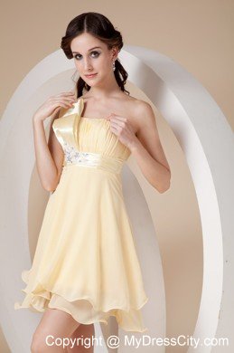 Light Yellow Strapless Short Beaded Cocktail Dress Has Curly Hem