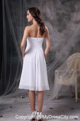 Cheap Strapless Ruched Tea-length White Bridesmaid Dama Dresses