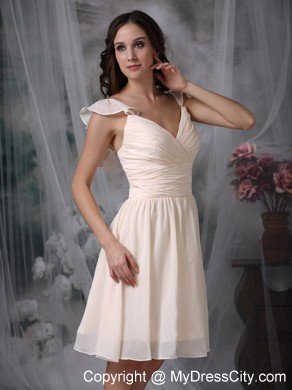 Cream Colored V-neck Ruched Chiffon Bridesmaid Dama Dresses