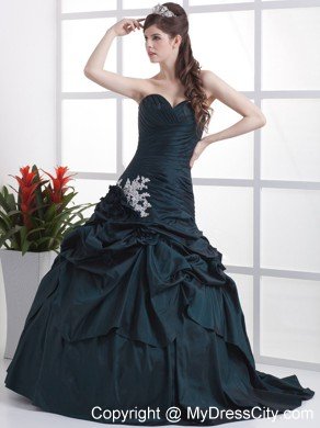 Navy Blue Sweetheart Appliques and Pick-ups Evening Gowns