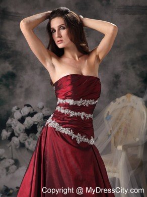 Sweet Burgundy Homecoming Dress with Appliques and Brush