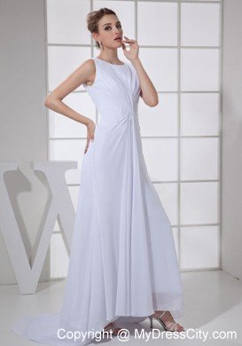 White Brush Train Bateau Neck Wedding Outfits for Brides Mothers With Ruche