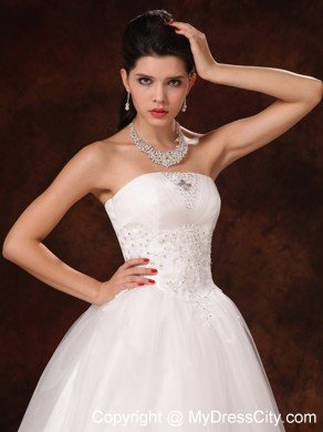 2013 New Arrival Strapless Appliques Beading Wedding Dress for 2013