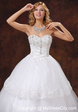 Beaded Sweetheart Neckline Puffy Tulle Ball Gown 2013 Wedding Dress