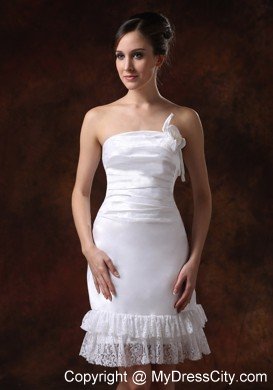 Affordable Strapless Knee-length Column Lace Bridal Dress for Beach