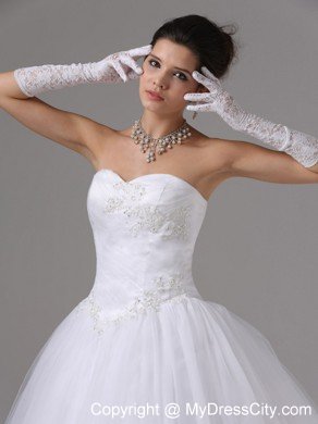 Puffy Appliques Ruching Sweetheart Wedding Gown for Garden Wedding