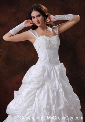 Appliques Decorate Bust Sweetheart Neckline Cap Sleeves Wedding Dress